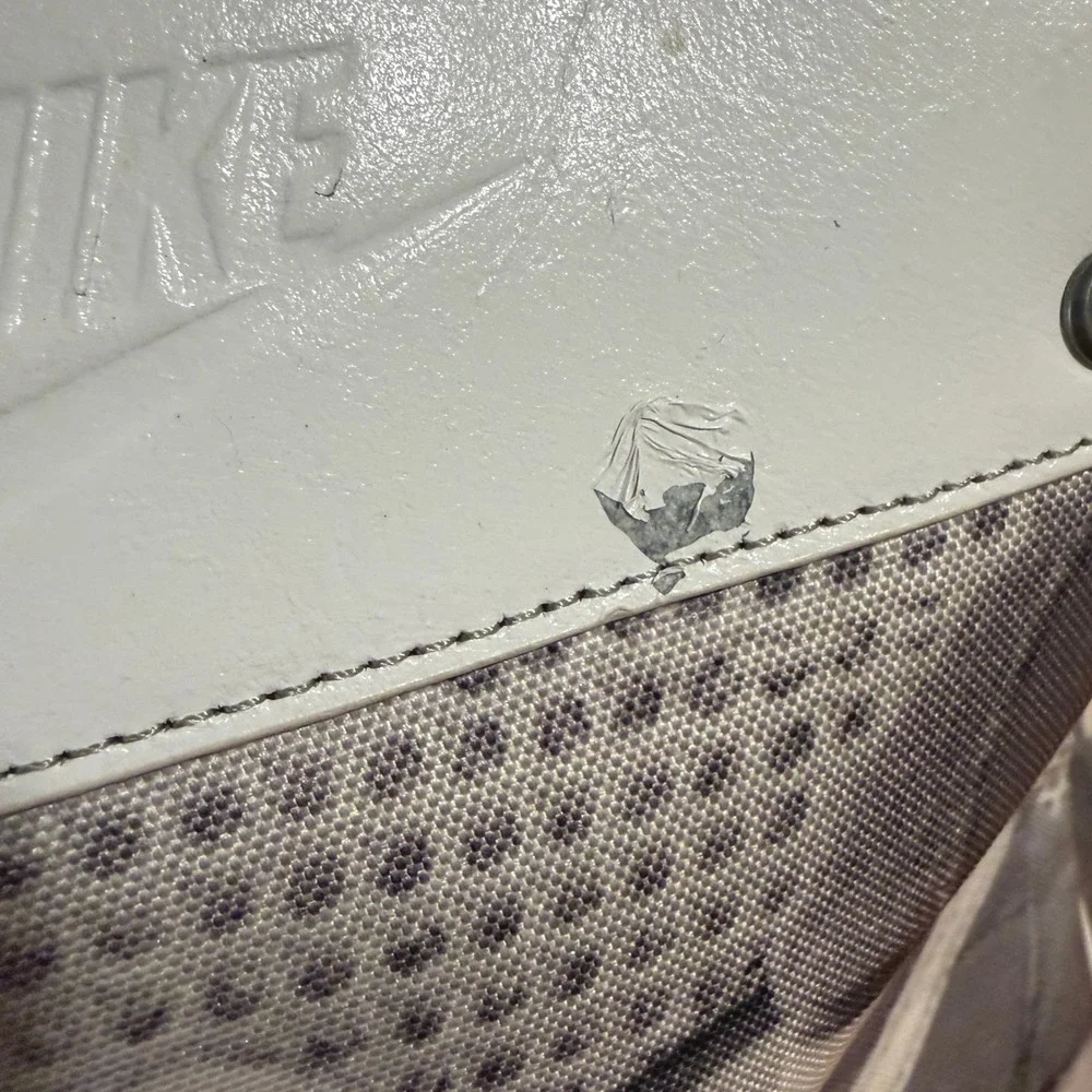 Vintage Nike Sportswear Messenger Bag Grey White Graphic Sneaker Retro Crossbody